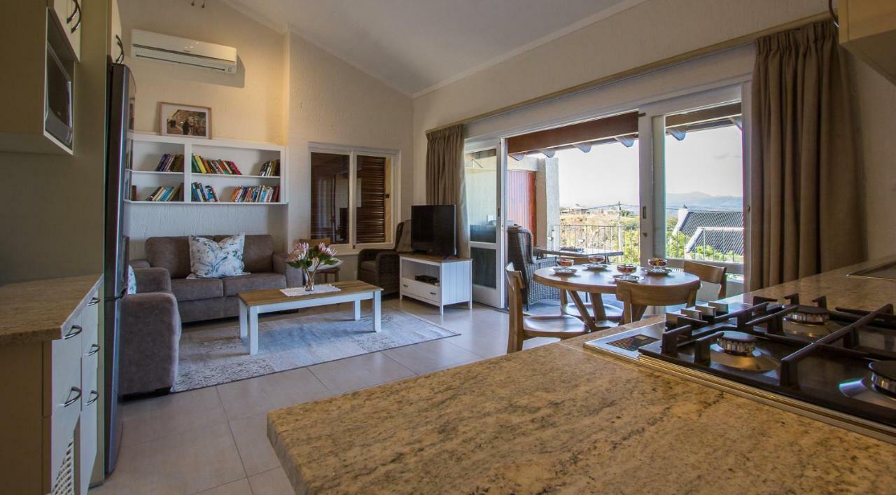 Mountain And Sea View Getaway Apartment Plettenberg Bay Exterior photo